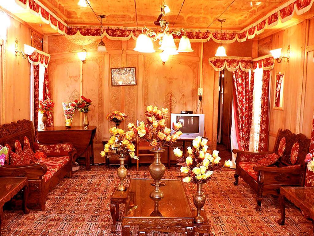 Aziz Palace Group Of Houseboats Srīnagar Eksteriør billede